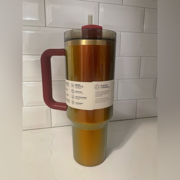 ♥️Lainey Wilson x Stanley Country Gold 40 oz. Tumbler- BNIB! - Picture 5 of 5